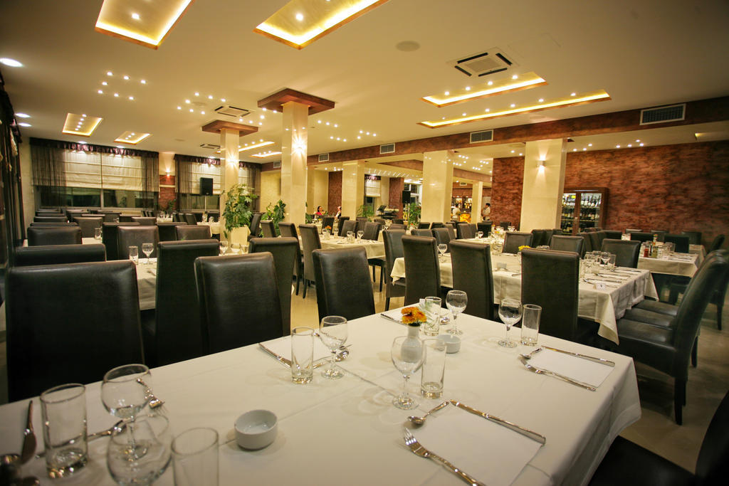 Hotel Ellena تْشيرسيك نوفي المظهر الخارجي الصورة