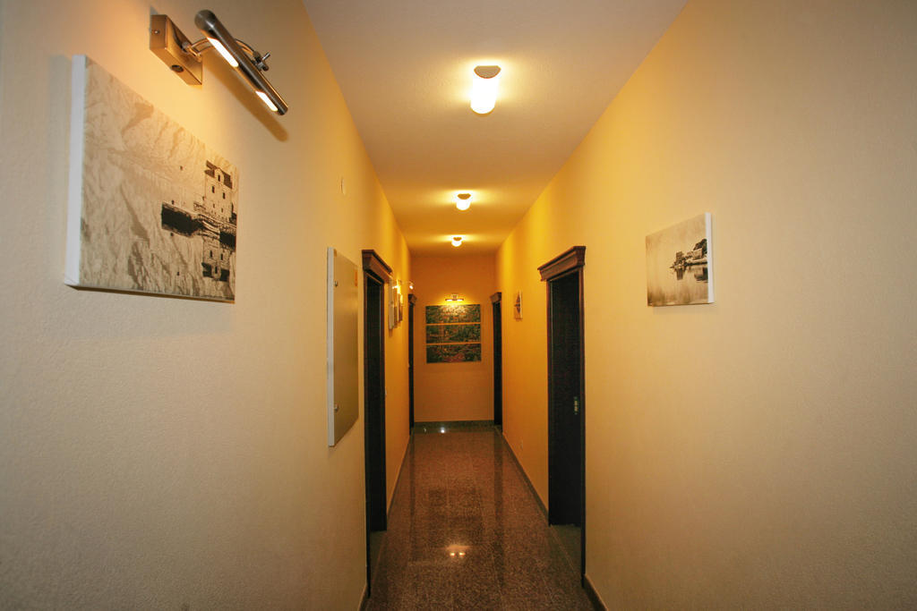 Hotel Ellena تْشيرسيك نوفي المظهر الخارجي الصورة